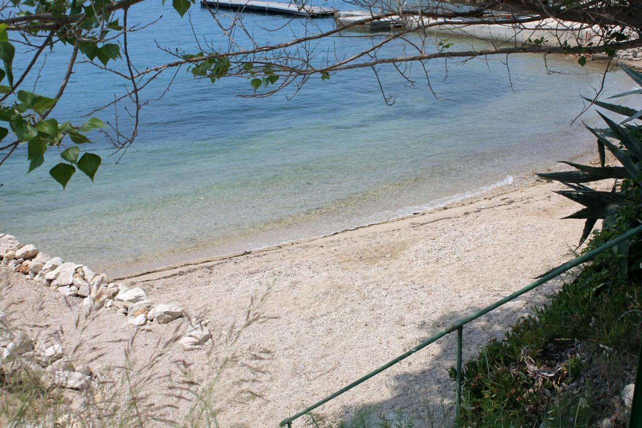Apartments And Rooms By The Sea Supetarska Draga - Gornja, Rab - 11579 מראה חיצוני תמונה
