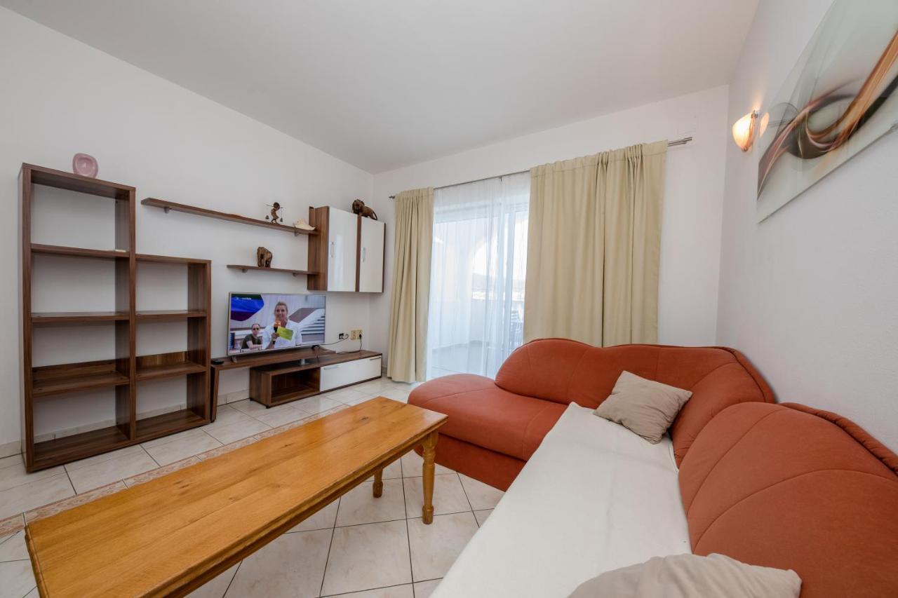 Apartments And Rooms By The Sea Supetarska Draga - Gornja, Rab - 11579 מראה חיצוני תמונה