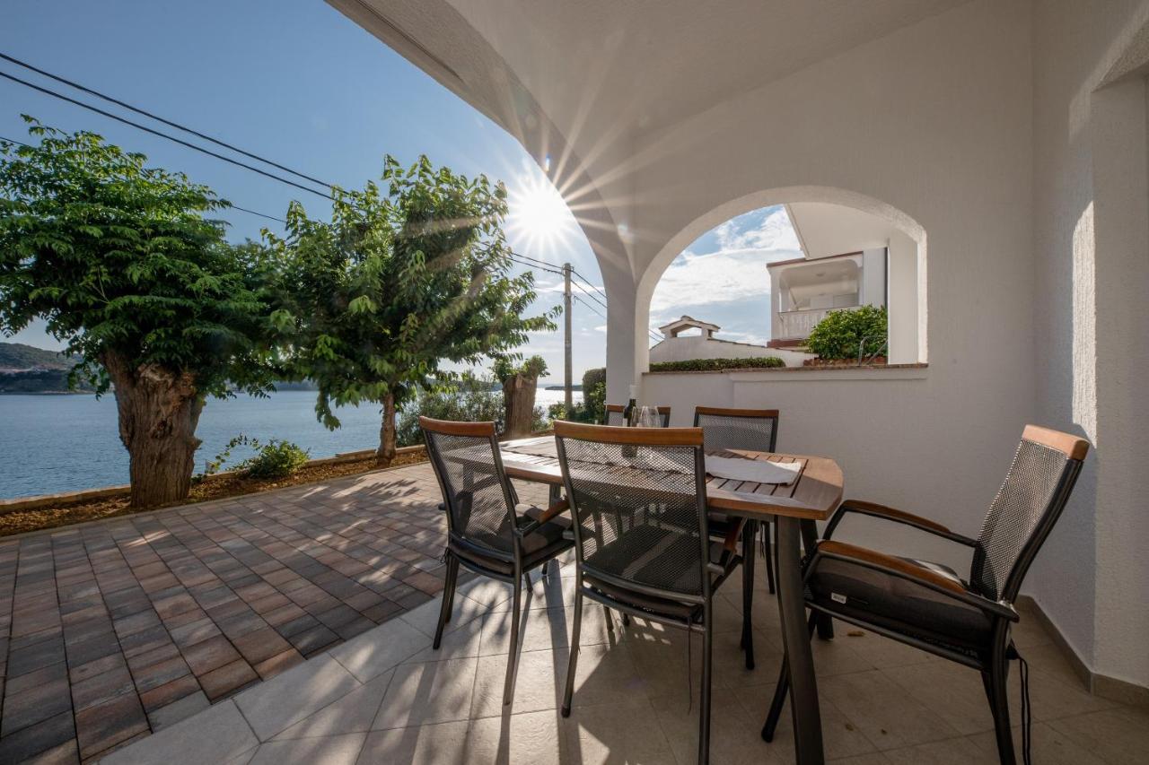 Apartments And Rooms By The Sea Supetarska Draga - Gornja, Rab - 11579 מראה חיצוני תמונה