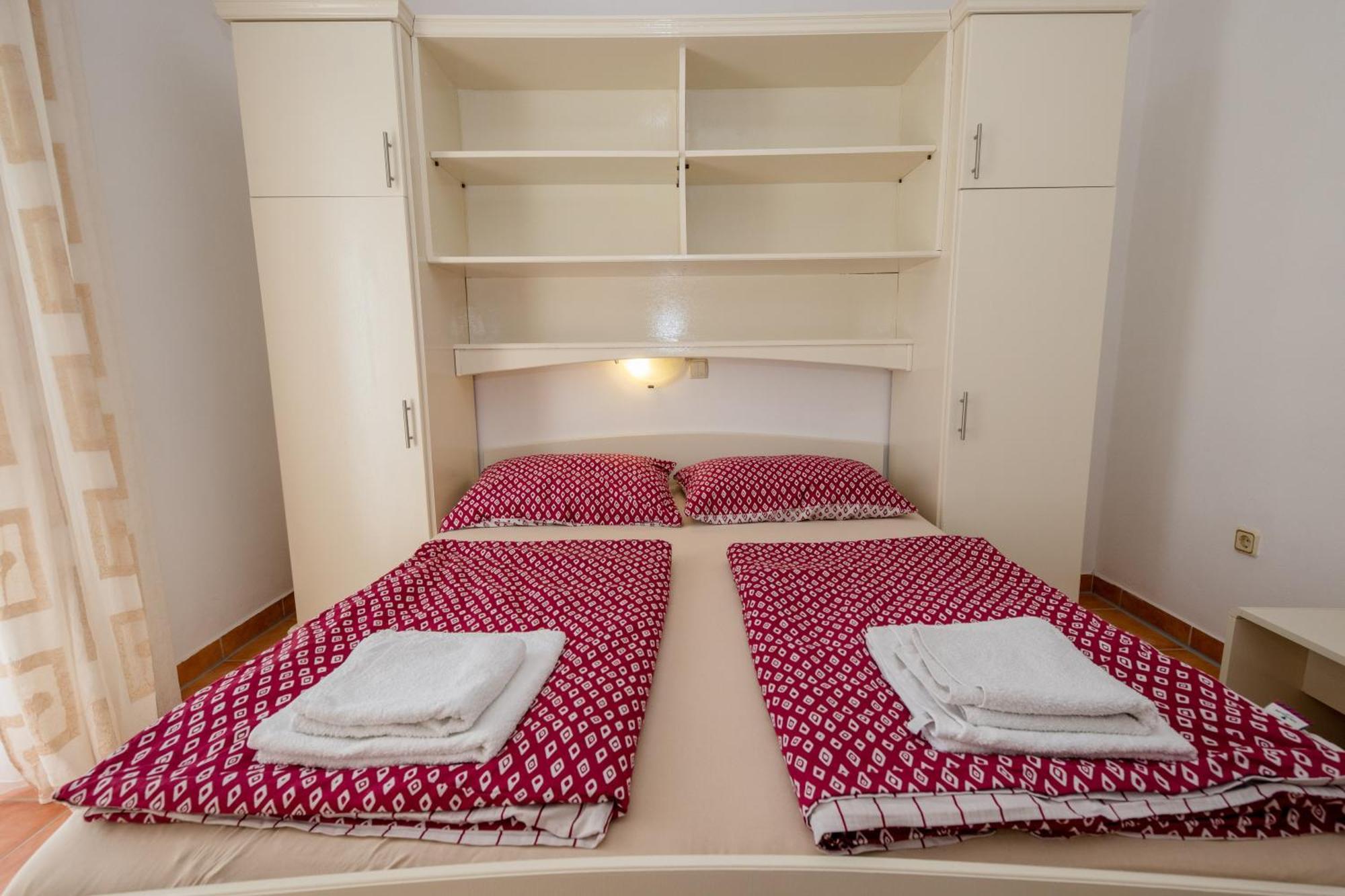 Apartments And Rooms By The Sea Supetarska Draga - Gornja, Rab - 11579 חדר תמונה