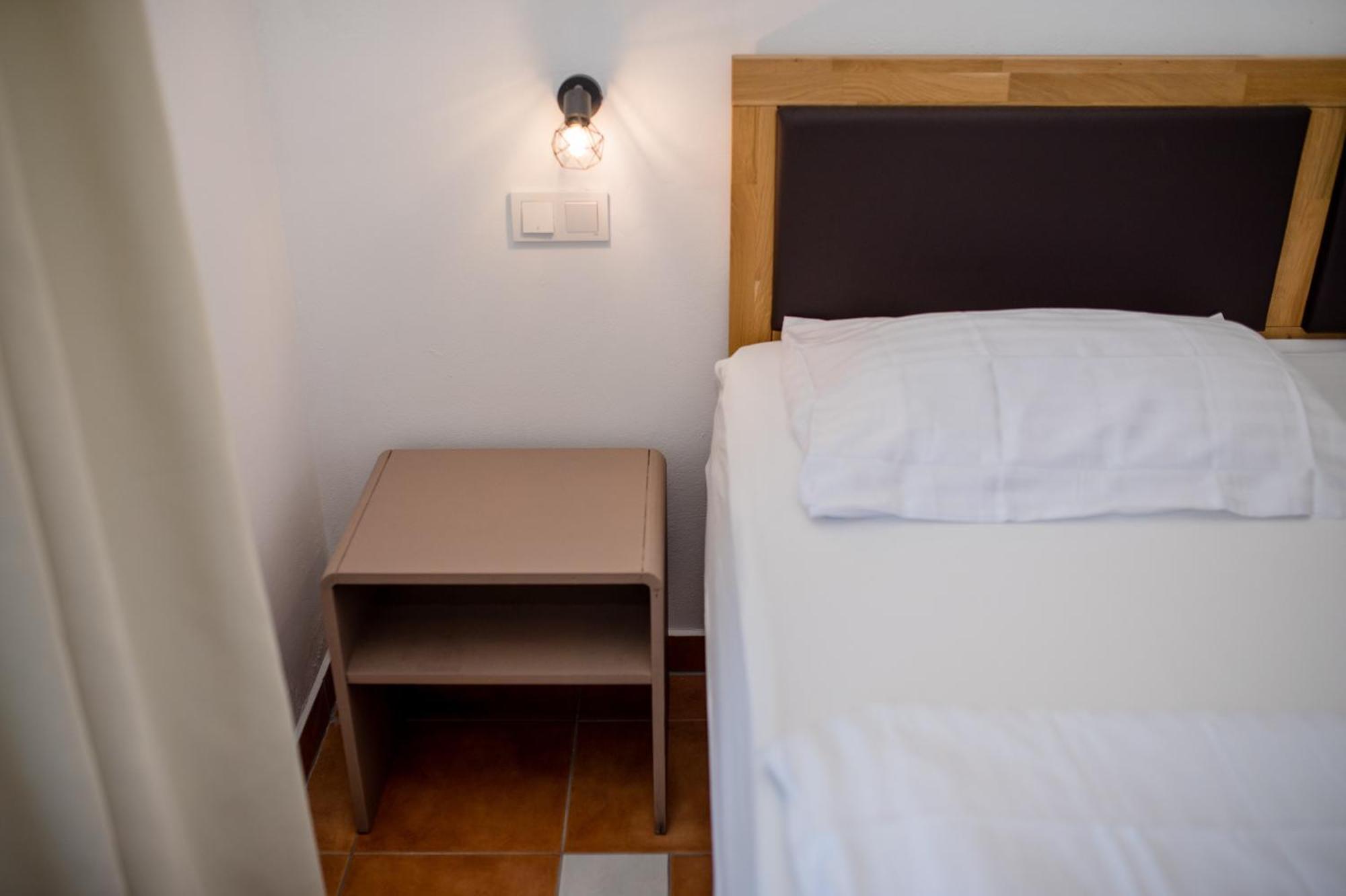 Apartments And Rooms By The Sea Supetarska Draga - Gornja, Rab - 11579 חדר תמונה