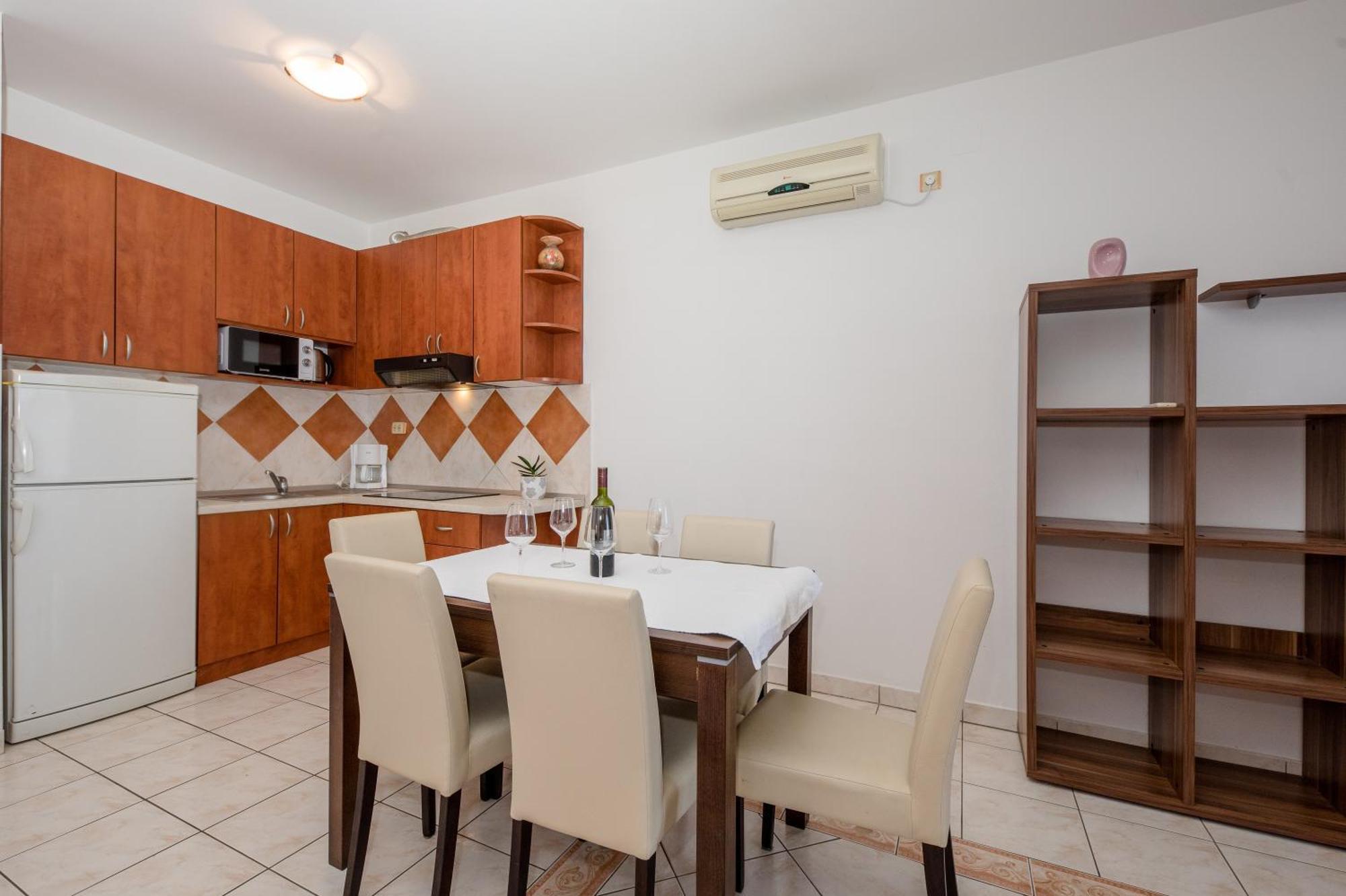 Apartments And Rooms By The Sea Supetarska Draga - Gornja, Rab - 11579 חדר תמונה